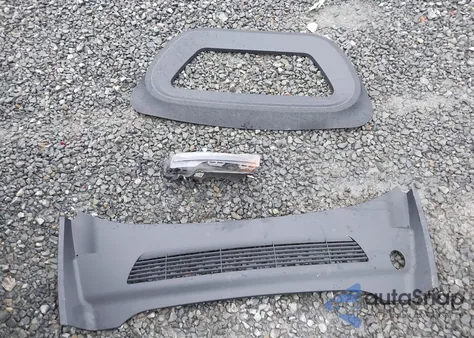 2025 Tesla Model Y Long Range Dual Motor Rear-Wheel Drive from USA, damaged, VIN 7SAYGDED5SF258801